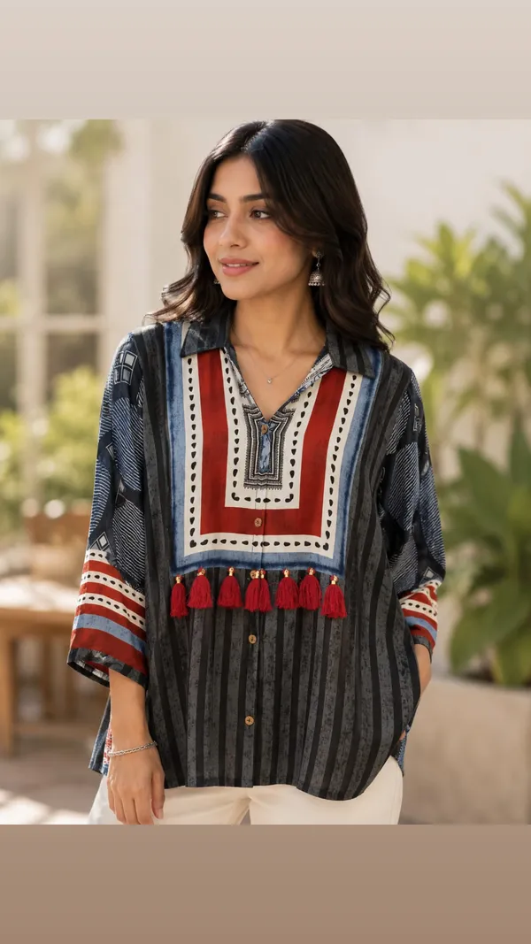 Black_Crepe_Straight_Fit_Geometric_Printed_Kurta_For_Women