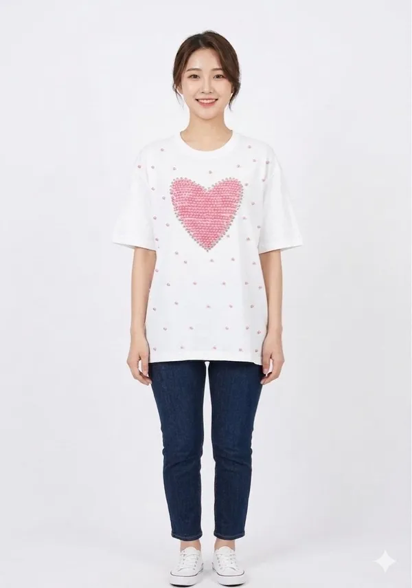 White_Hosiery_Oversized_Heart_Embellished_Tee_For_Women