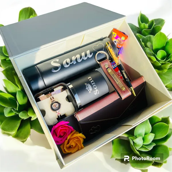 Multicolor_Mix-Material_Personalized_Bottle_Mug_Watch_Wallet_Kada_Gift_Hamper