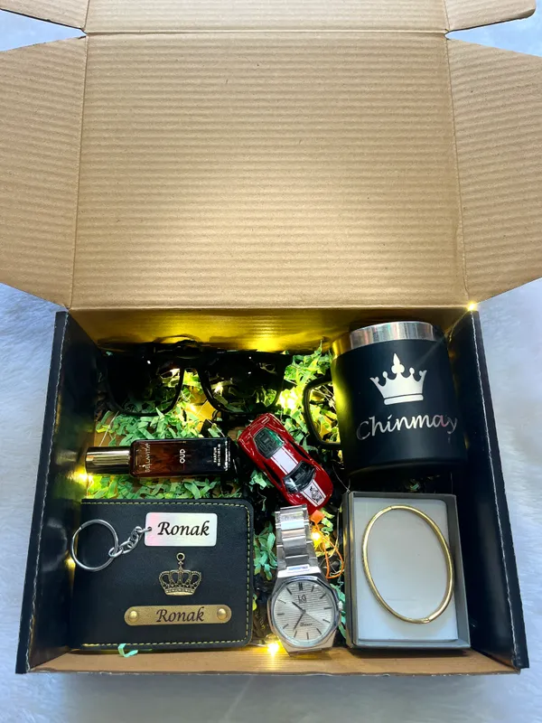 Multi_Mix_Material_Personalized_Watch_Wallet_Mug_Gift_Hamper_For_Men