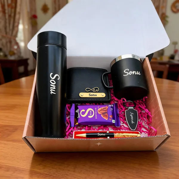 Multicolor_Mix_Material_Personalized_Anniversary_Gift_Hamper_For_Men