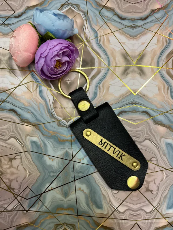 Black_Pu_Leather_Gold_Nameplate_Personalized_Keychain_For_Men_Women