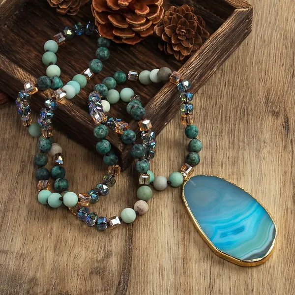 Ritambharaa_Natural_Blue_Agate_Pendant_Necklace_–_Handmade_Long_Beaded_Stone_Necklace_with_Gold-Tone_Pendant_for_Women,_Statement_Jewellery