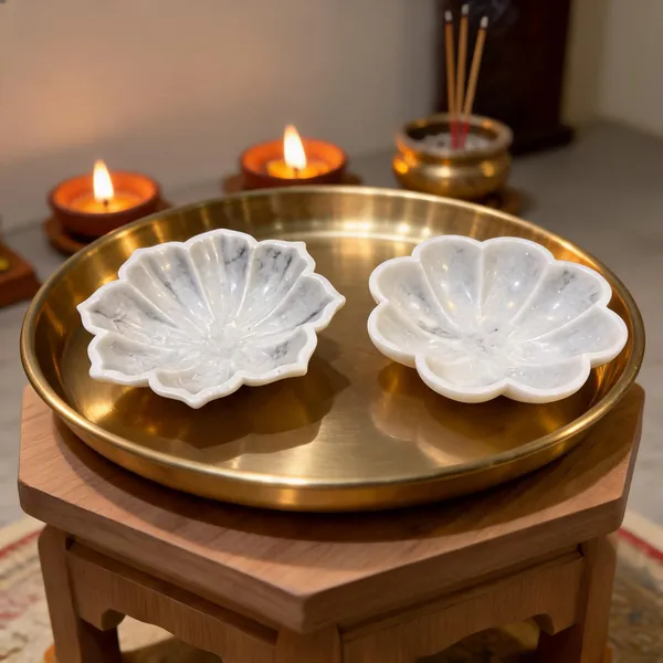 Marble_Pooja_Flower_Shaped_Pooja_Plate_Set_Of_2