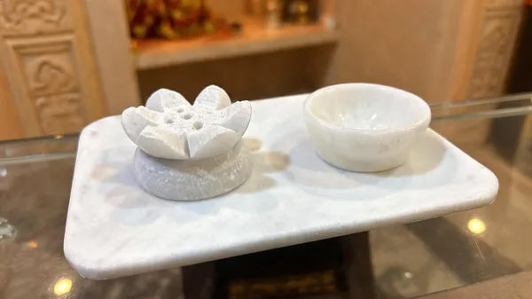 Marble_Pooja_Lotus_Carved_Diya_Agarbatti_Tray_Set