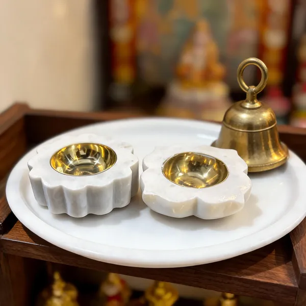 Marble_Festive_Flower_Carved_Brass_Diya_Set