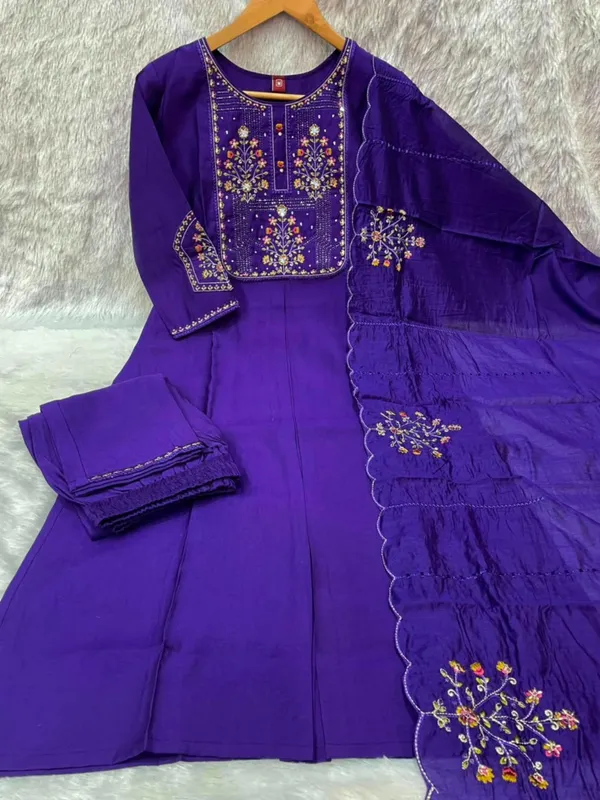 Blue_Embroidery_Viscose_Silk_Kurti_Set_|_Hand_Work_|_Festive_&_Party_Wear