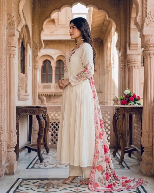 White_Embroidery_Mal_Chanderi_Narkali_Kurti_Set