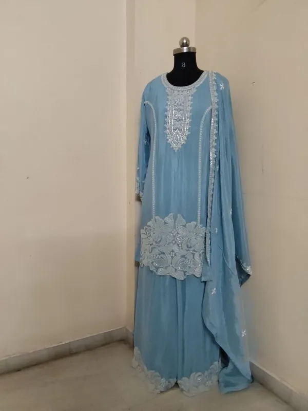 Designer_Viscose_Chiffon_Salwar_Suit_For_Women_With_2.30M_Dupatta