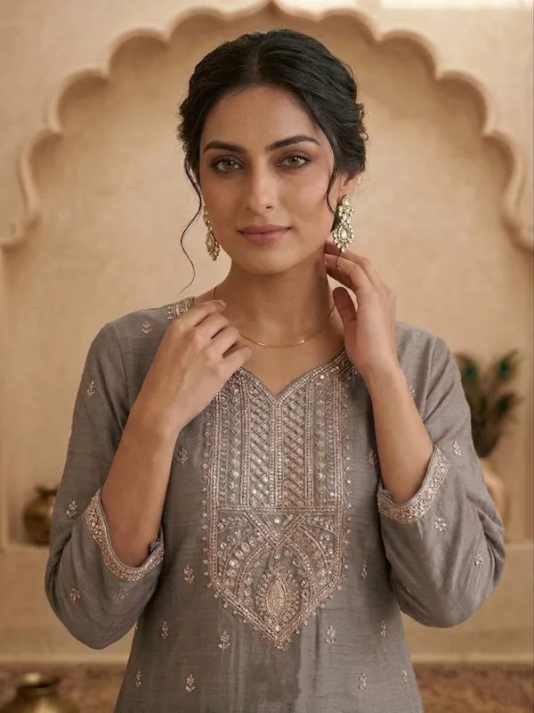 Women_Premium_Chinnon_Suit_With_Dupatta