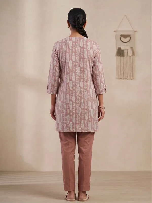 Stylish_Cotton_Short_Kurti_For_Women
