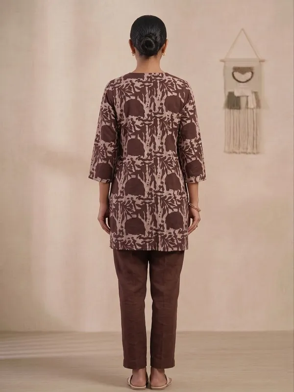 Casual_Cotton_Short_Kurti_3/4_Sleeve