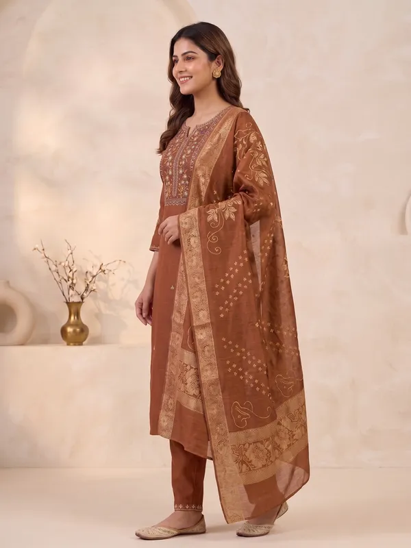 FIROZI_Viscose_Mango_Silk_Kurti_Pant_Set_with_Jacquard_Dupatta
