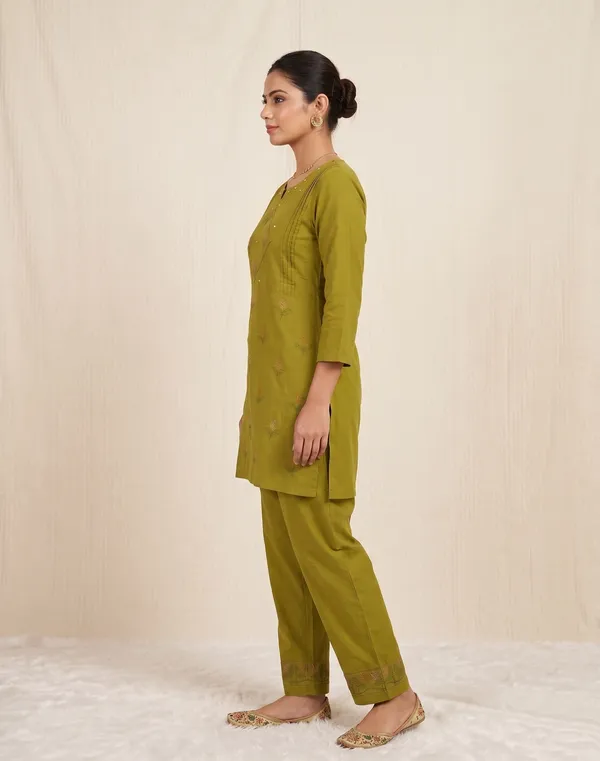 Designer_Embroidered_Green_Rayon_Co-Ord_Set_for_Women
