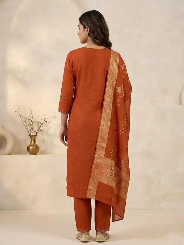 Orange_Viscose_Mango_Silk_Kurti_Pant_Set_with_Jacquard_Dupatta