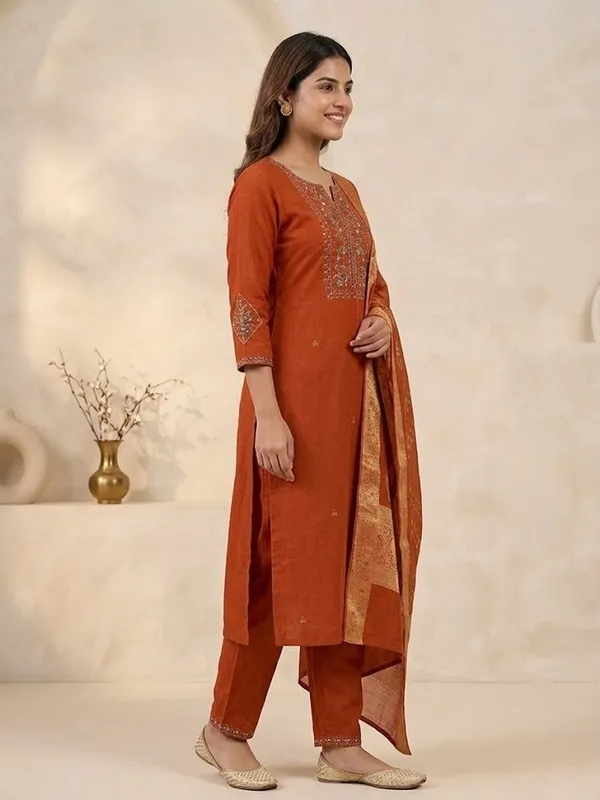 Orange_Viscose_Mango_Silk_Kurti_Pant_Set_with_Jacquard_Dupatta