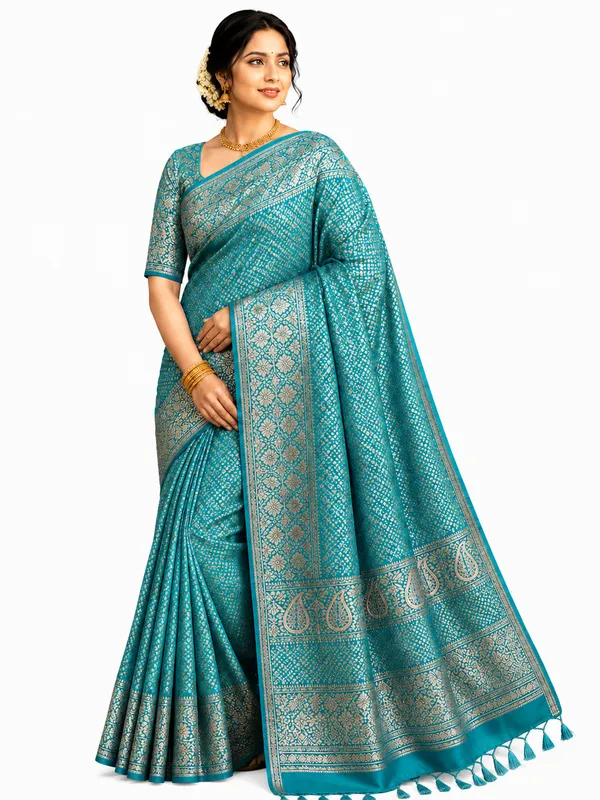 Turquoise_Silk_Paisley_Print_Traditional_South_Saree