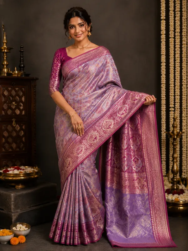 Peach_And_Maroon_Paisley_Print_Saree_With_Border