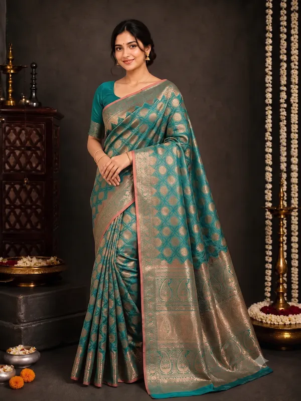 Pink_Soft_Fabric_Catpadar_Saree