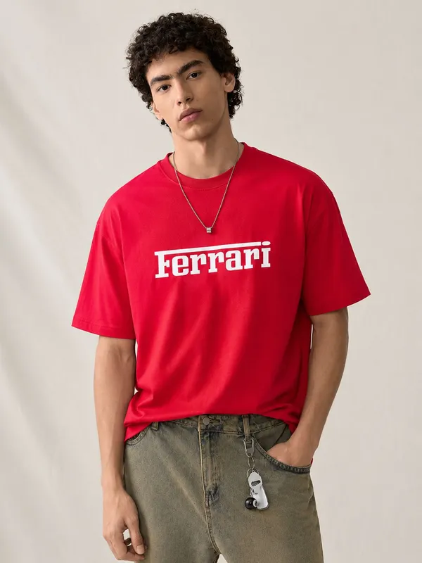 Red_French_Terry_Cotton_Ferrari_Logo_Graphic_T-Shirt_For_Men