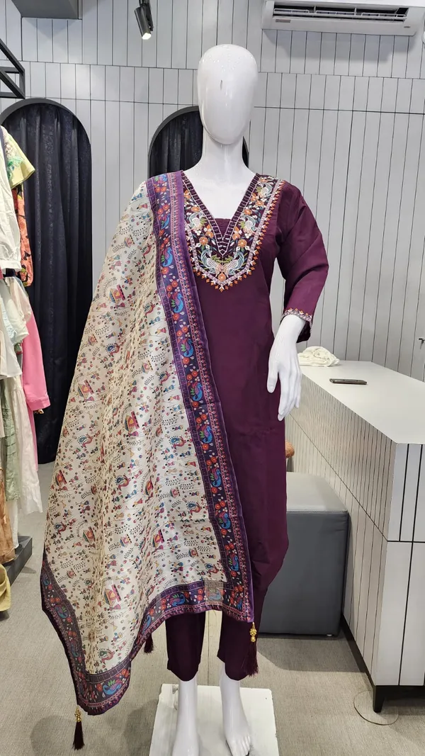 Wine_Purple_Georgette_Embroidered_Straight_Kurta_Pant_Set_With_Dupatta_For_Women