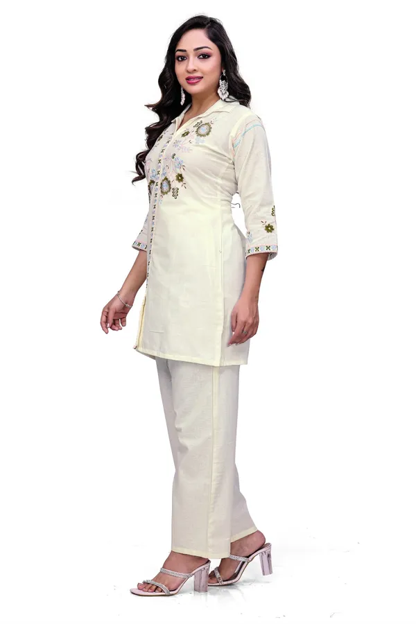 Cream_Georgette_Embroidered_Straight_Kurta_Pant_Set_For_Women
