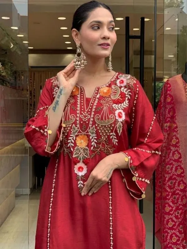 Red_Georgette_Embroidered_Straight_Kurta_With_Dupatta_For_Women