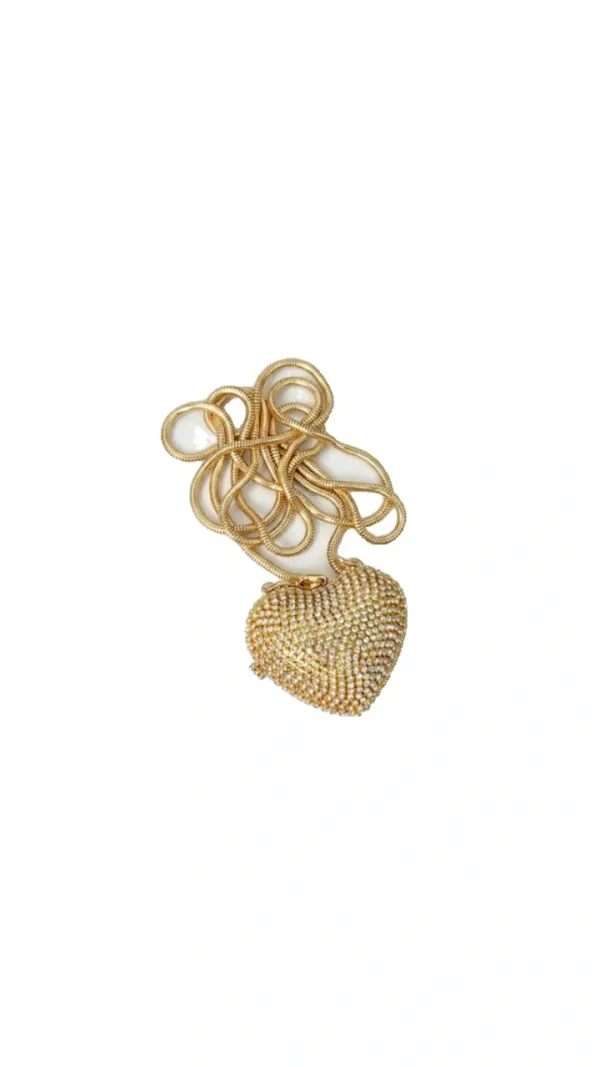 Veloure_Aura_Liquid_Crystal_Heart_Clutch_|_Luxury_Snake_Chain_Evening_Pu