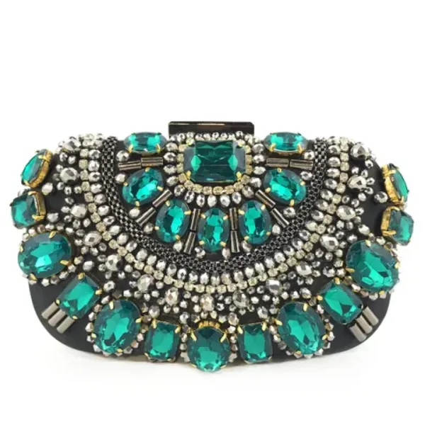 Veloure_Begum_Emerald_Clutch_|_Royal_Hand-Embellished_Indian_Wedding_Bag