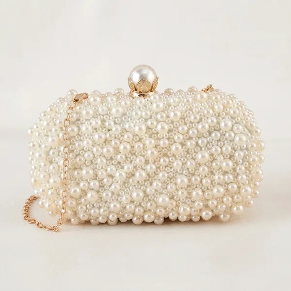 Veloure_Camellia_Pearl_Minaudiere_-_Luxury_Pearl_Embroidered_Wedding_Clu