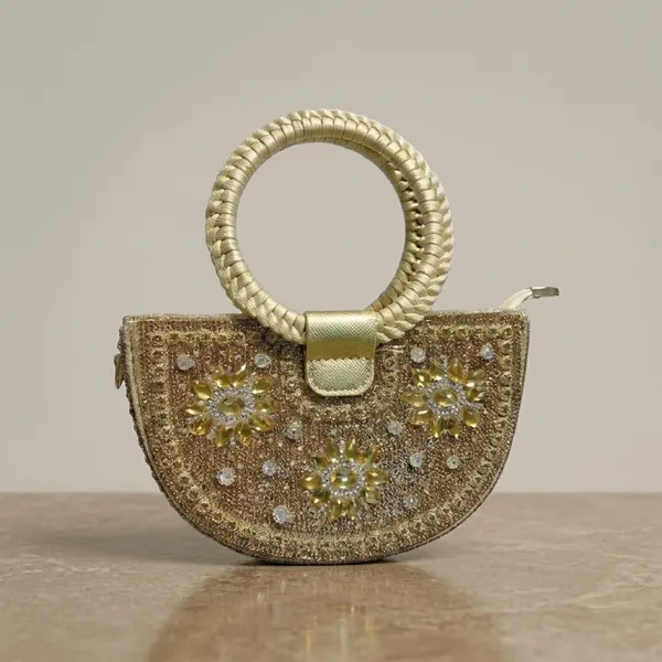 Veloure_Chandni_|_Luxury_Hand-Embellished_Evening_Bag