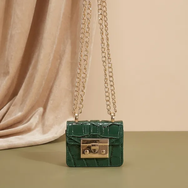 Veloure_Elixir_Crystal_Perfume_Bottle_Luxury_Mini_Evening_Bag