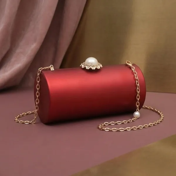 Veloure_Red_Glass_Crystal_Geometric_Hardcase_Evening_Clutch_For_Women