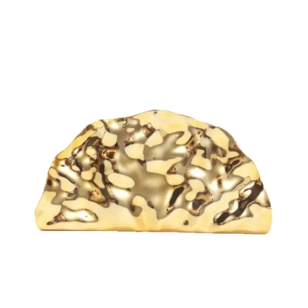 Veloure_Liquid_Aura_Metallic_Clutch_|_Molten_Gold_Luxury_Evening_Bag