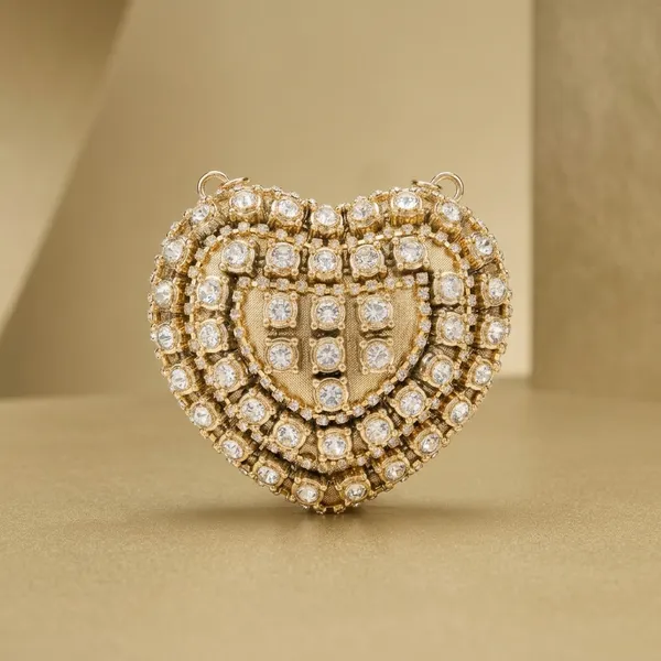 Veloure_Manika_Imperial_Crystal_Heart_Clutch_|_Luxury_Wedding_Bag