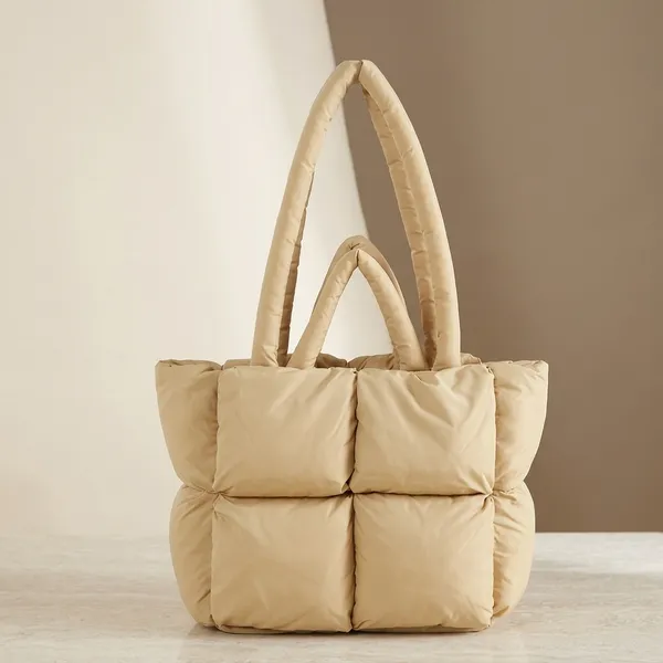 Veloure_Marshmallow_Puffer_Tote_|_Luxury_Block_Quilted_Handbag