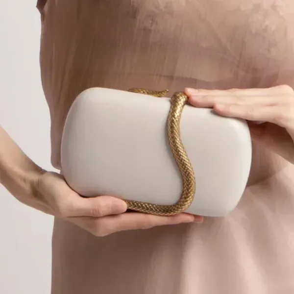 Veloure_Seraphina_Snake_Clutch_-_Luxury_Hard_Shell_Serpent_Evening_Bag