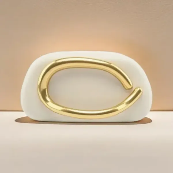 Veloure_Zaraclutch_|_Minimalist_Luxury_Sculptural_Evening_B
