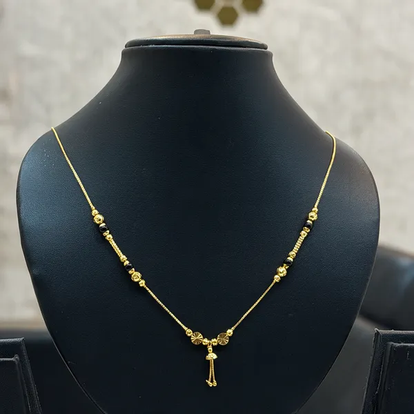 Black_And_Gold_Plated_Brass_Bead_Mangalsutra_For_Women