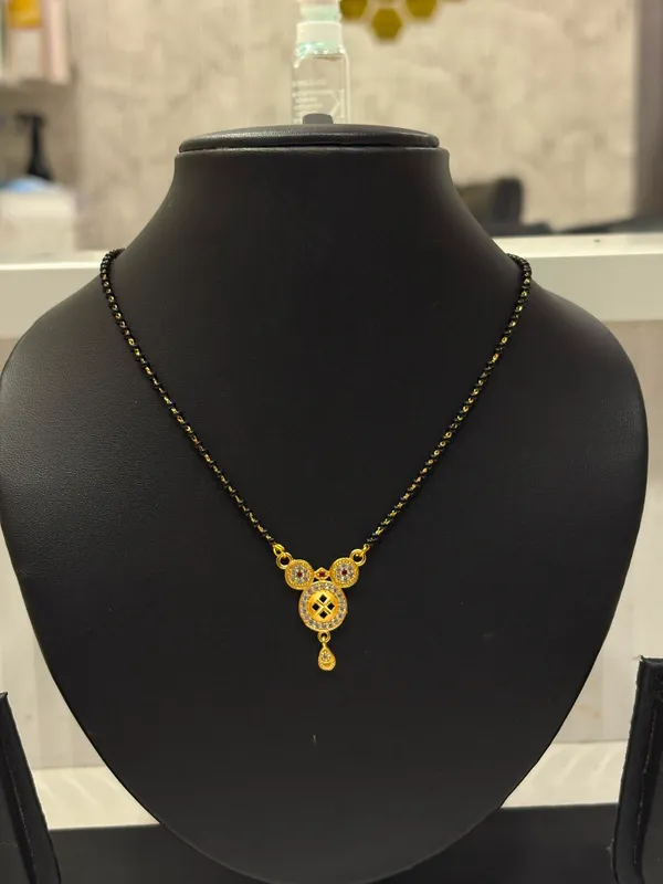 Black_And_Gold_Plated_Brass_Statement_Bead_Pendant_Mangalsutra_For_Women
