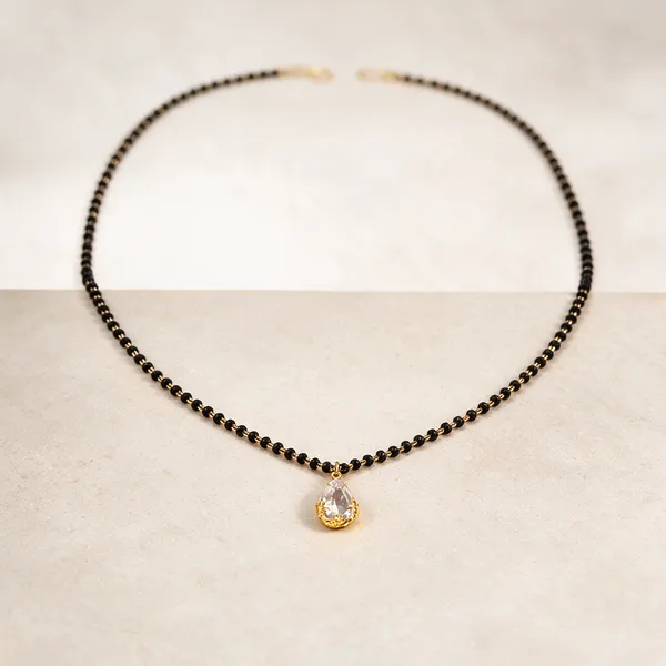 Black_And_Gold_Plated_Bead_Pendant_Mangalsutra_For_Women