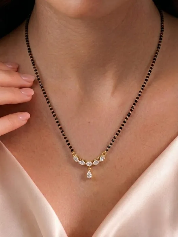 Aashi_Mangalsutra_–_Premium_Gold_Finish