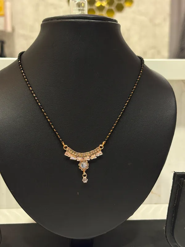 Black_And_Gold_Plated_Traditional_Bead_Mangalsutra_For_Women