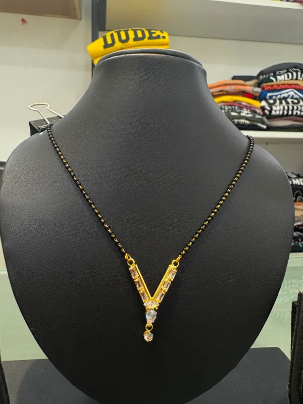 Black_And_Gold_Plated_Brass_Traditional_Bead_Mangalsutra_For_Women