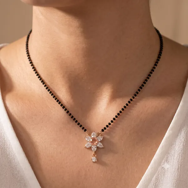 Meera_Mangalsutra_–_Rose_Gold_Finish