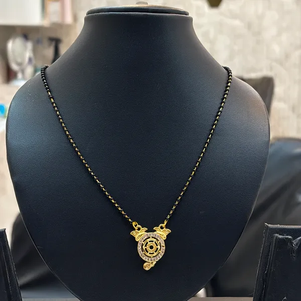 Black_And_Gold_Plated_Brass_Gold_Pendant_Mangalsutra_For_Women