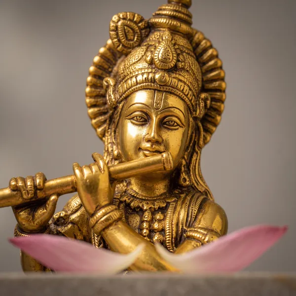 Antique_Brass_Krishna_Idol_Playing_Flute_On_Lotus_Base