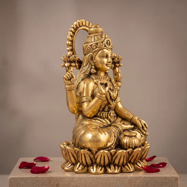 Antique_Brass_Lakshmi_Idol_Seated_On_Lotus
