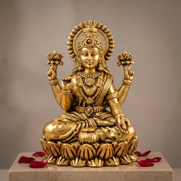 Antique_Brass_Lakshmi_Idol_Seated_On_Lotus