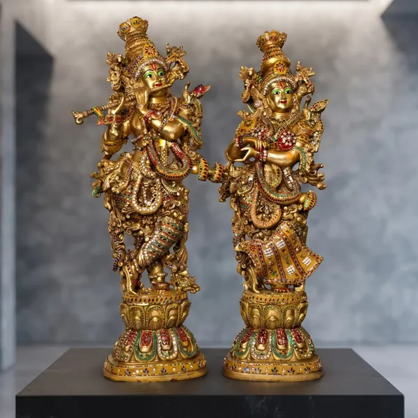 Radha_Krishna_Brass_Idol_Set_with_Multicolour_Stone_Work_–_Flute_Playing_Krishna_(29)